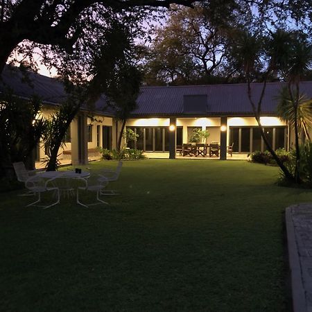 Riverise Guesthouse 马翁 外观 照片